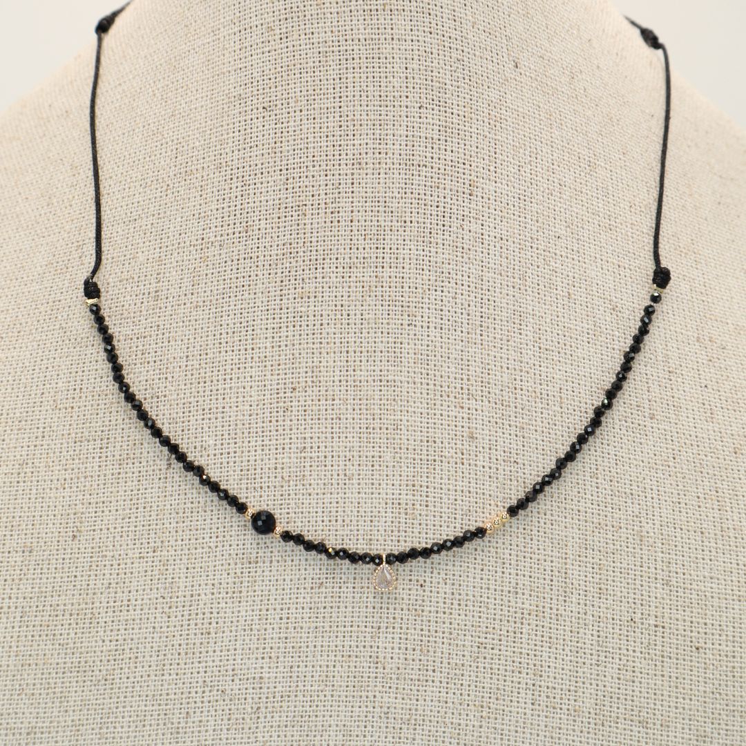 Collar Piedras Negro