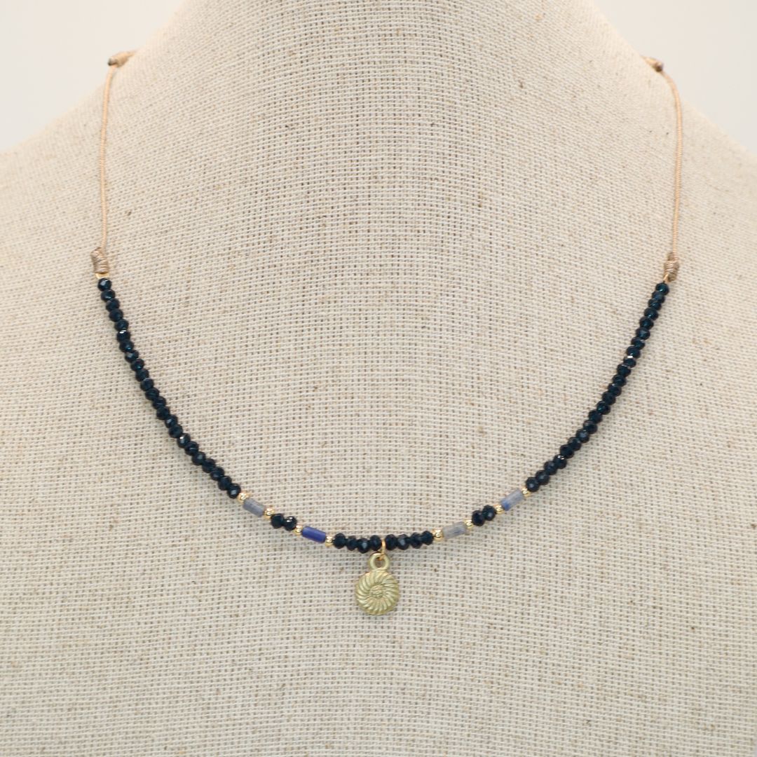 Collar Piedras Azul Oscuro