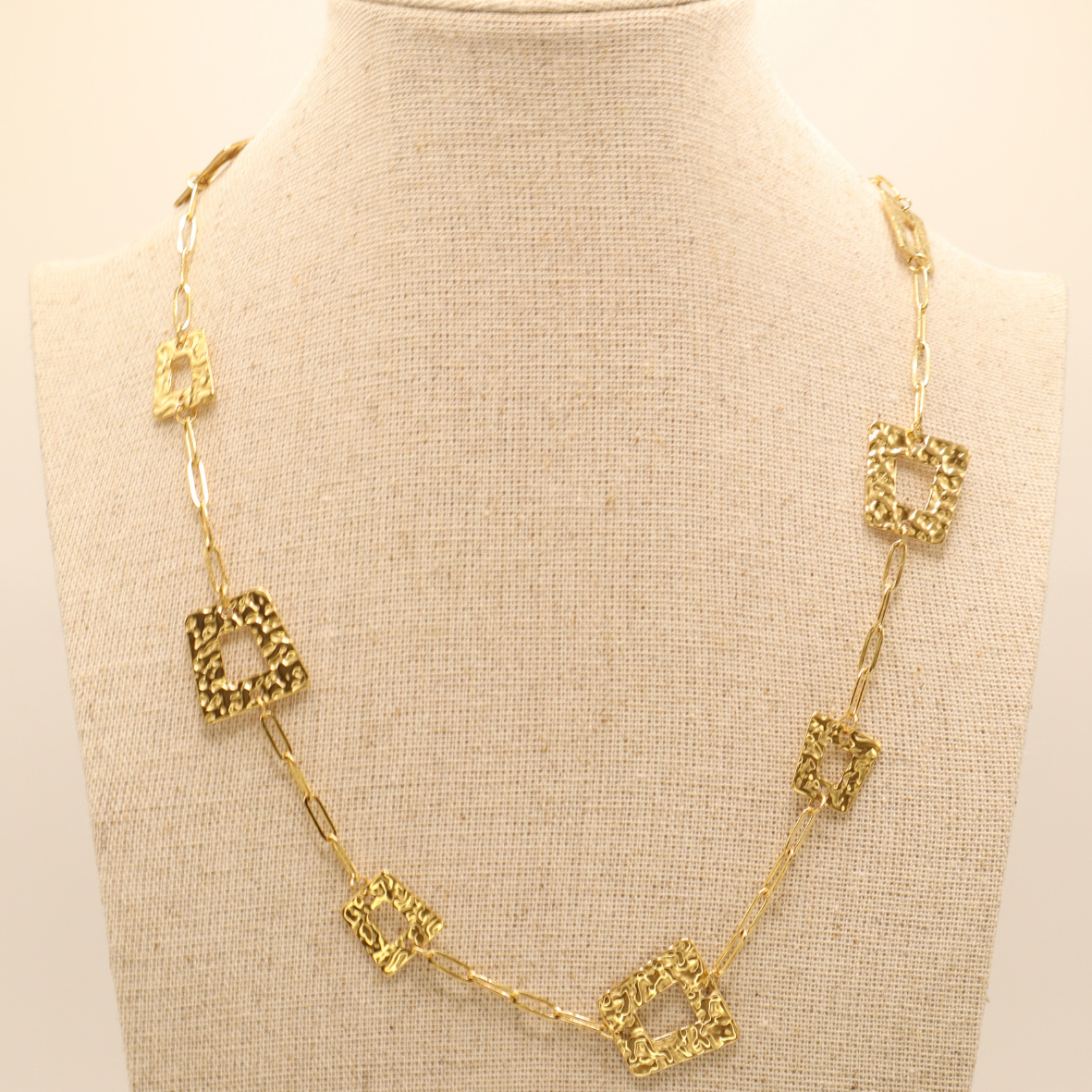 Collar Alea